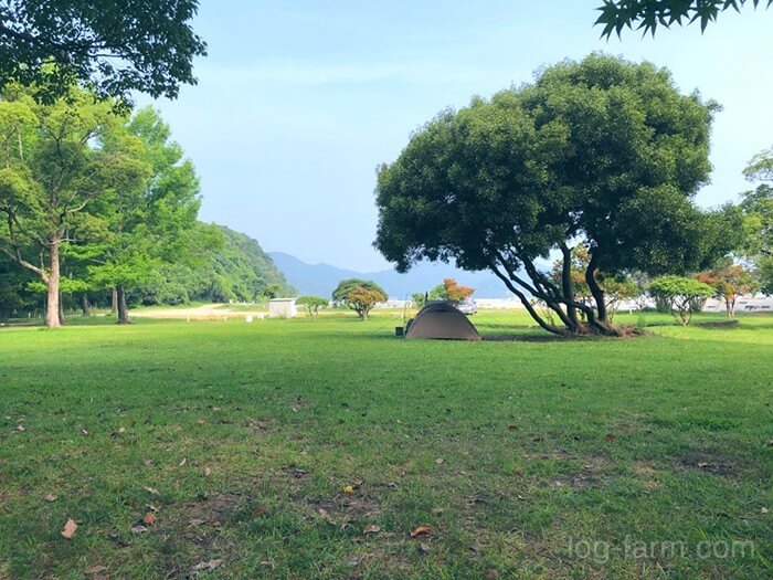 【2020夏】田の浦野営場で無料ソロキャンプ【海が広がる最高の野営地】