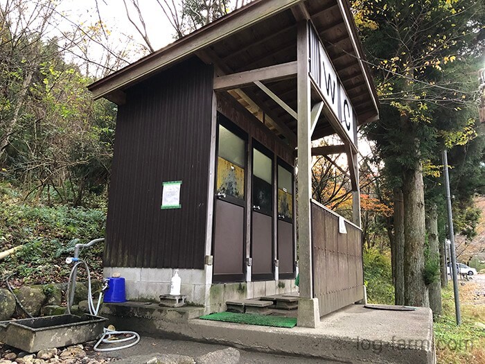 黄和田キャンプ場のトイレ