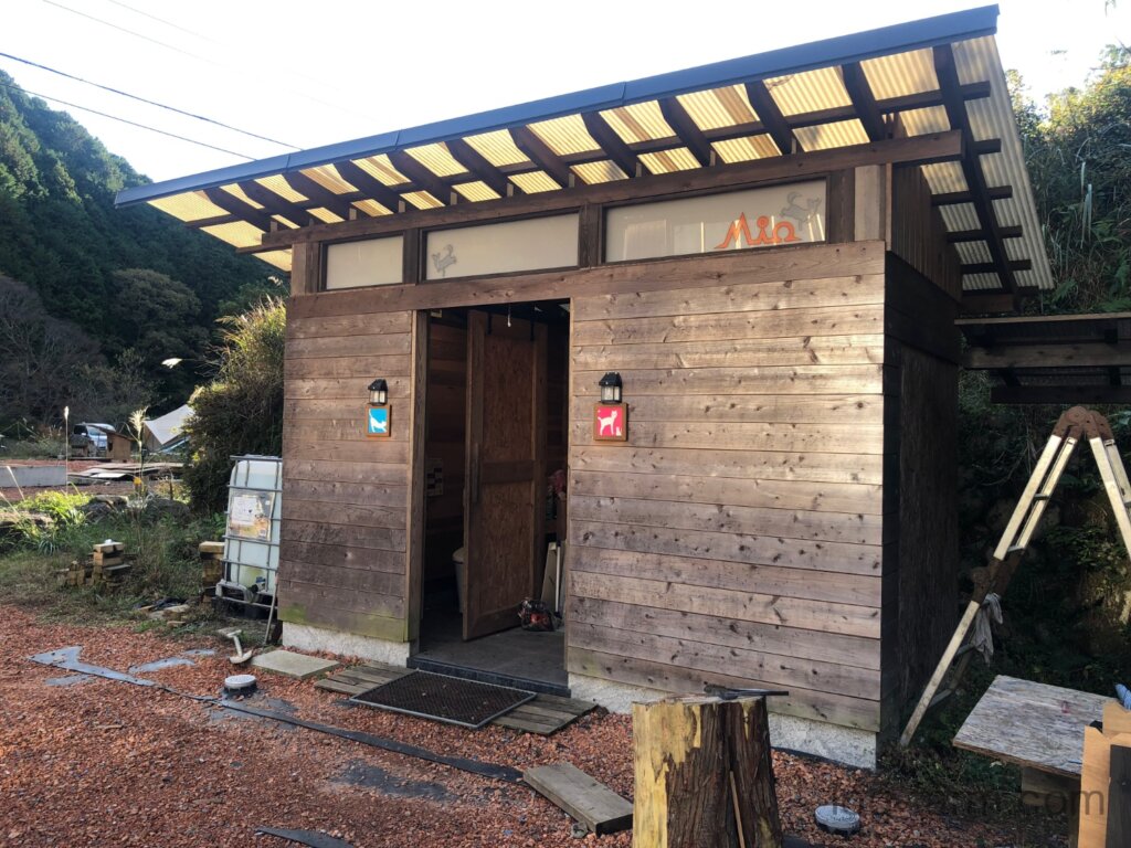 トイレ棟